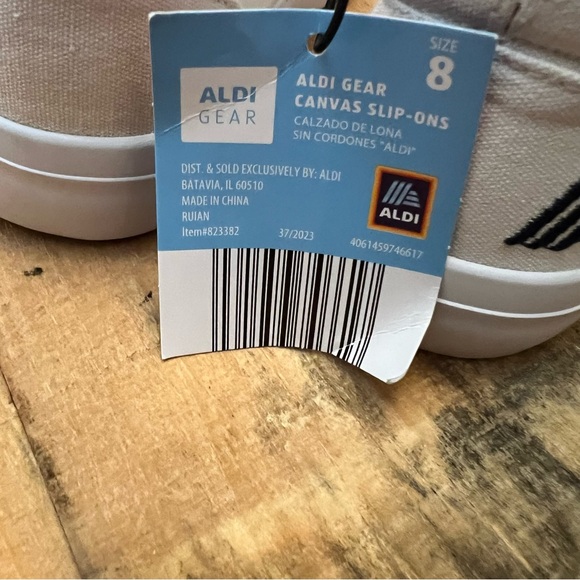 Aldi Gear Canvas Slip-ons NWT NIB size 8 - Picture 11 of 12